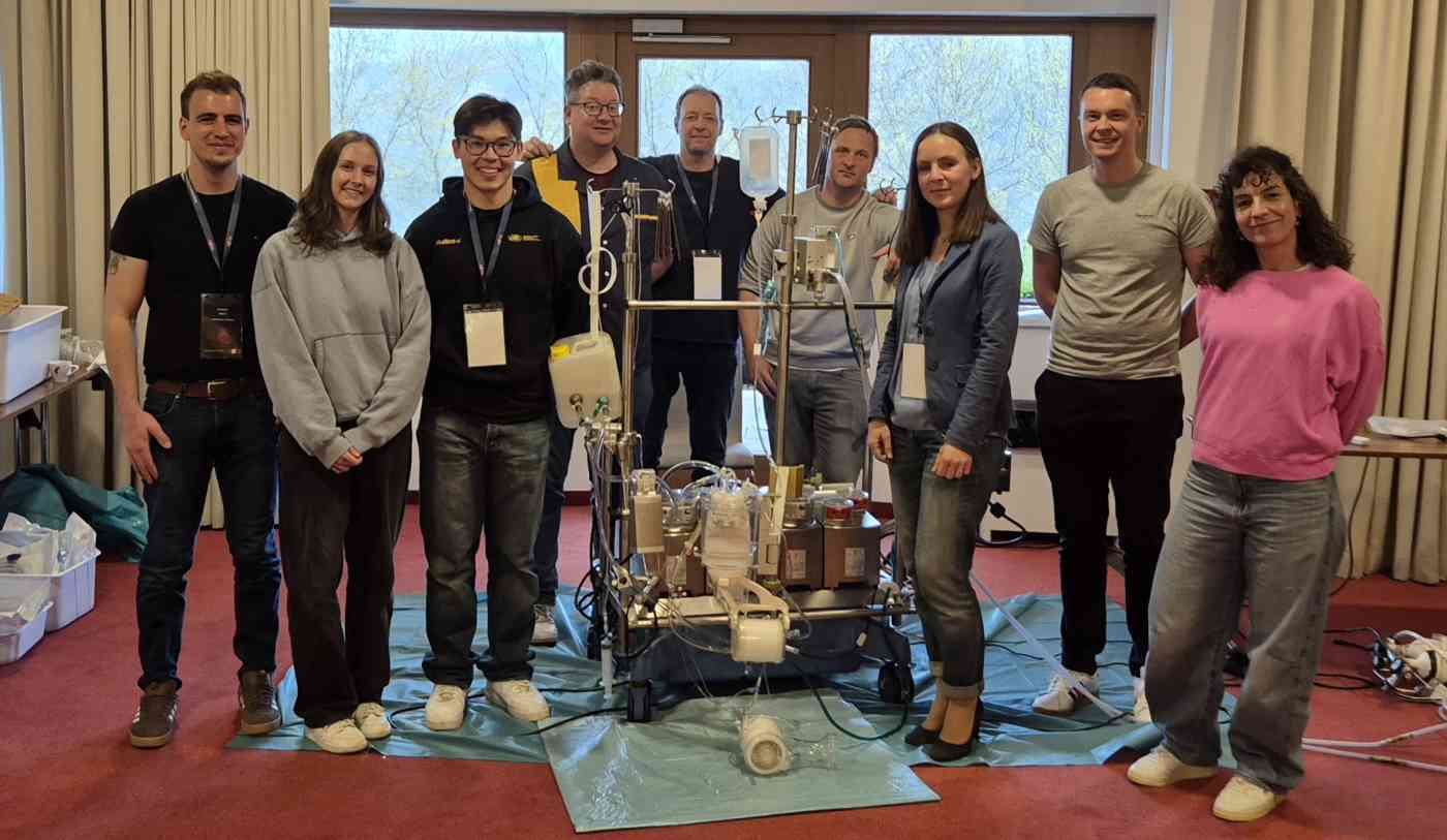 Bild Zeigt die Teilnehmenden und Lehrenden Personen welche am Handsontraining teilgenommen haben